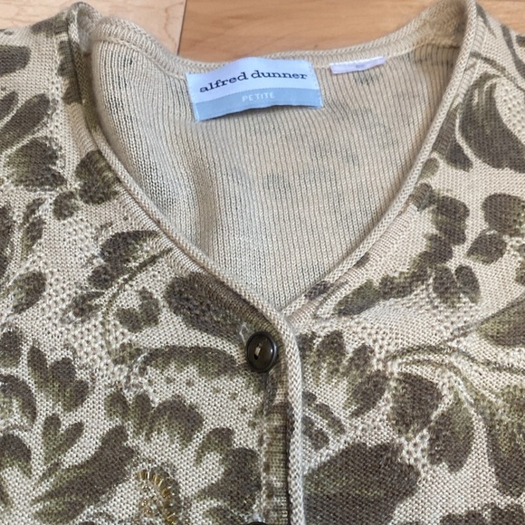 Alfred Dunner Vintage Floral Patterned Sweater - Picture 8 of 16